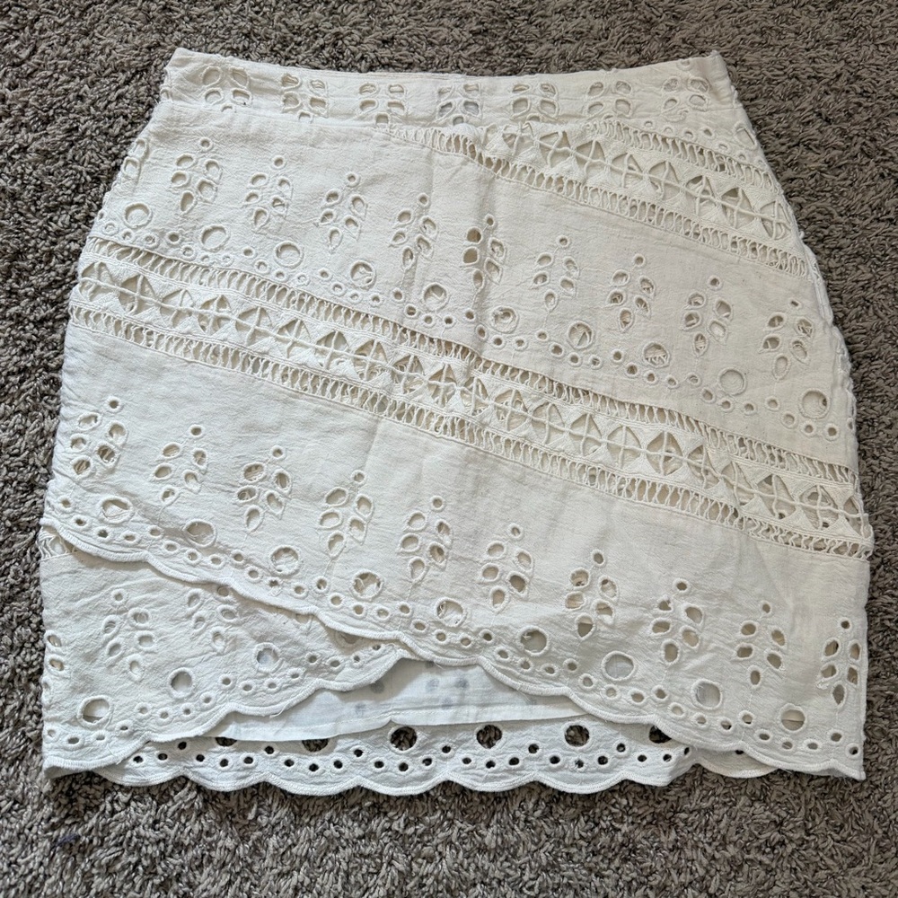 Women's White Eyelet Lace Mini Skirt - Feminine Scalloped Hem